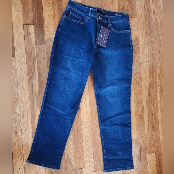 Gloria Vanderbilt Jeans Size 10 Petite NWT ๐๐ - Picture 9 of 9